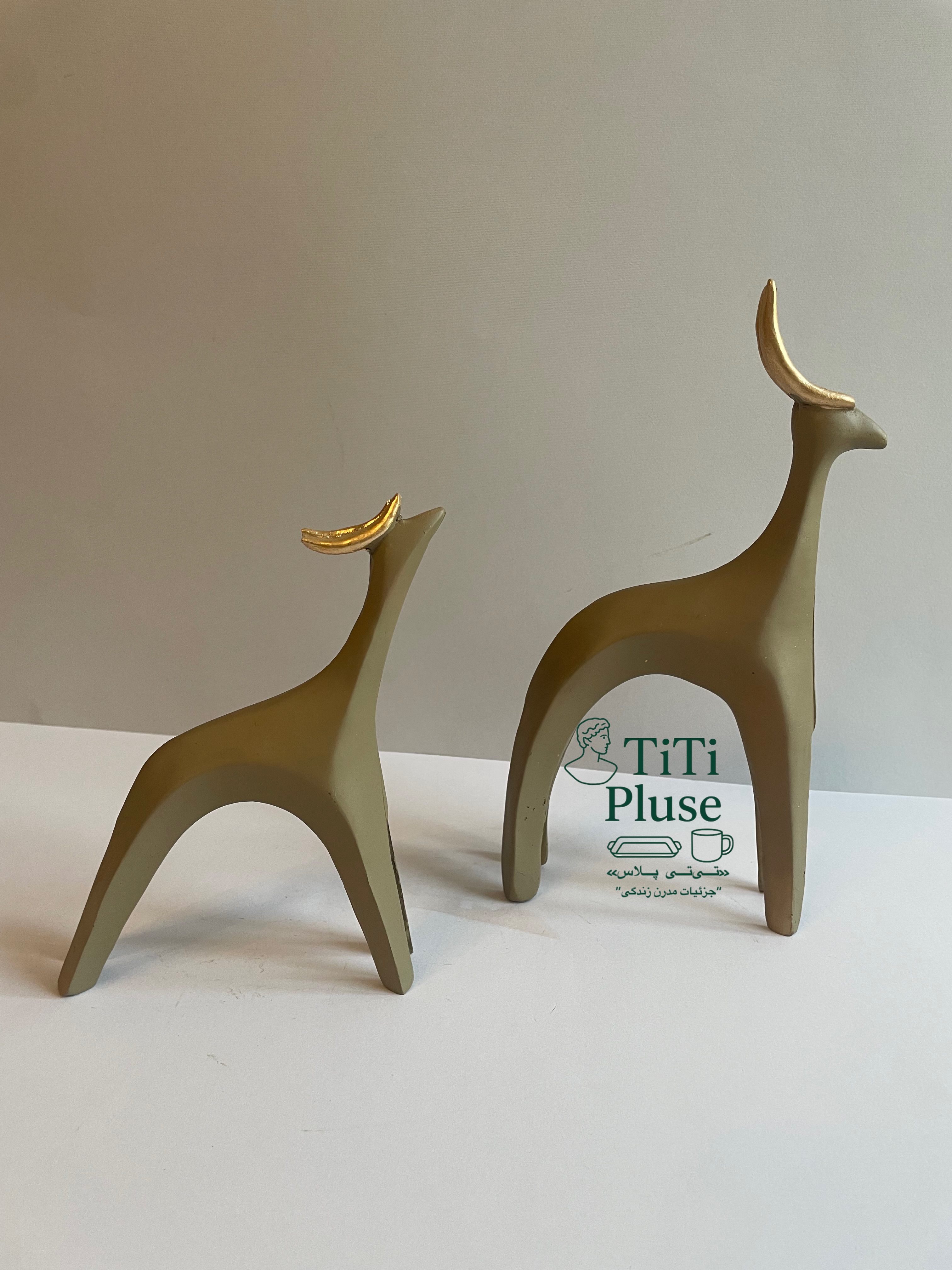 مجسمه گوزن مینیمال - Thumbnail 2