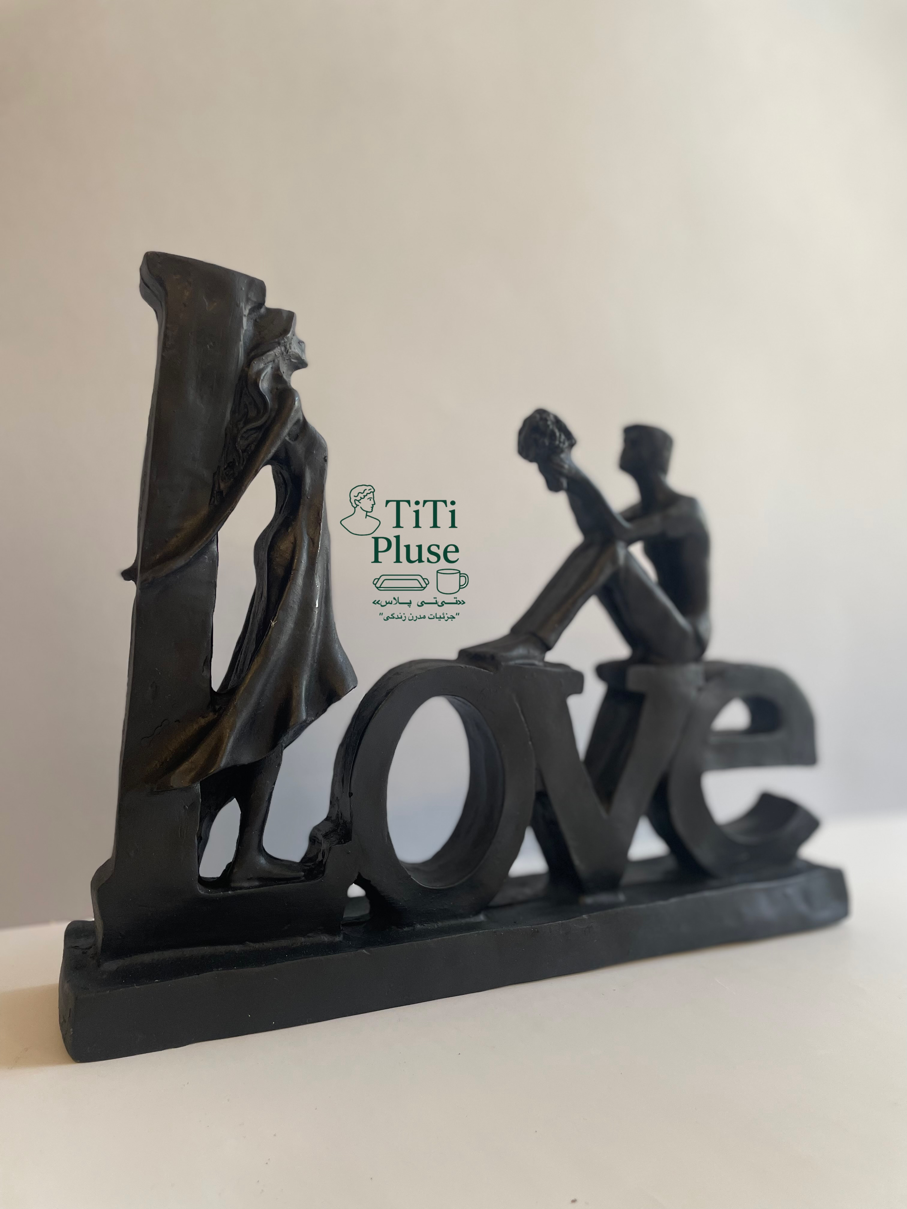 مجسمه عشق طرح لاو