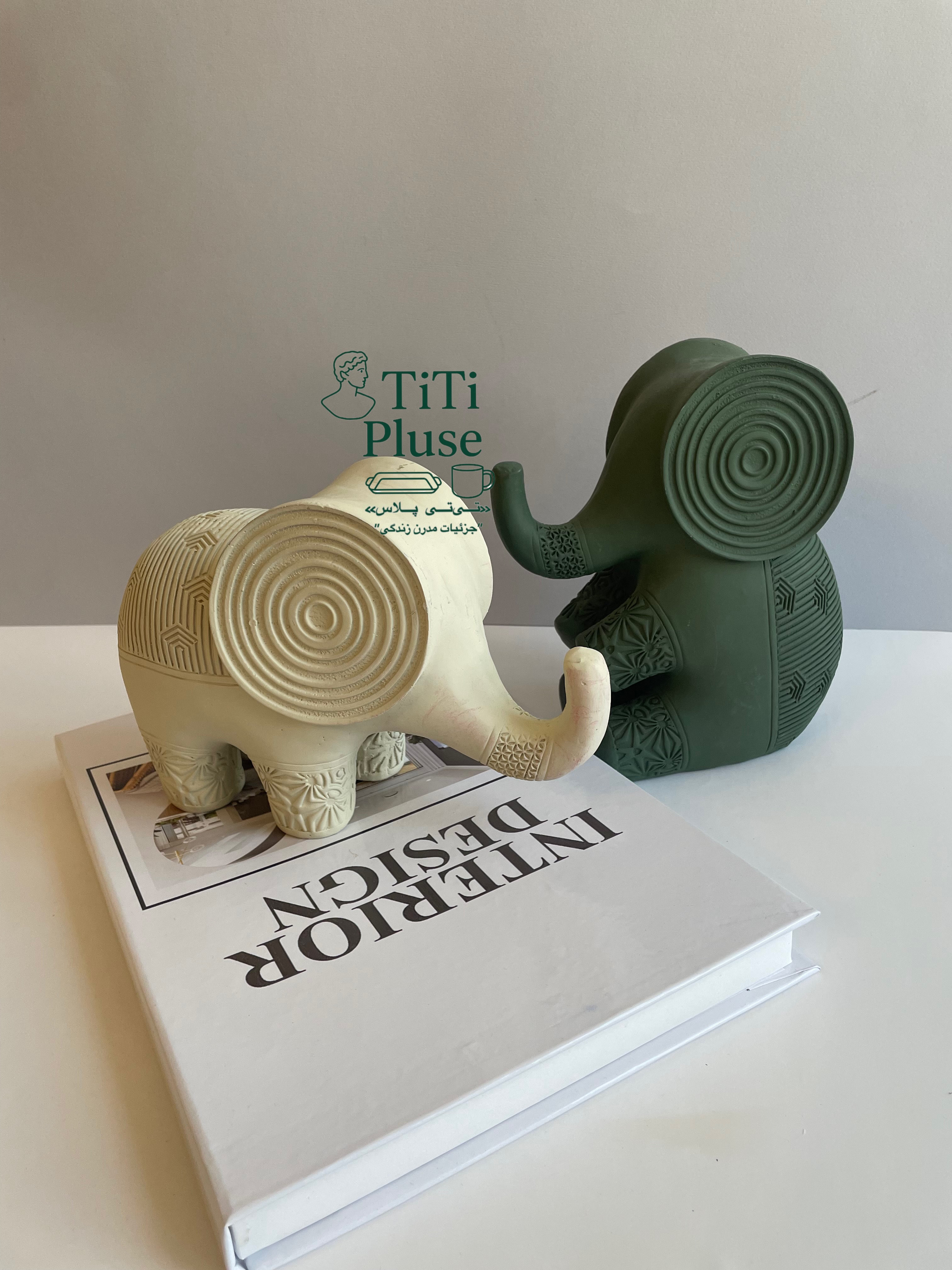 مجسمه فیل دو عددی