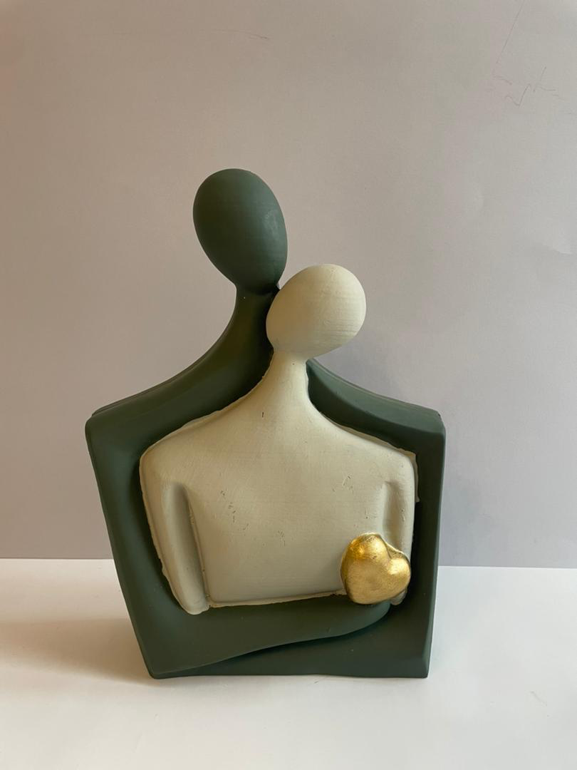 مجسمه آغوش عشق - Thumbnail 1